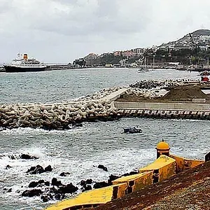 https://eco-rooms-apartments.madeira-islandshotels.com